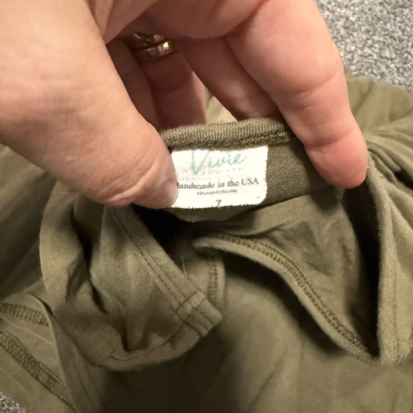 Vivie and Ash Olive Green Sleeved Twirl Dress Sz 7 - Picture 5 of 5